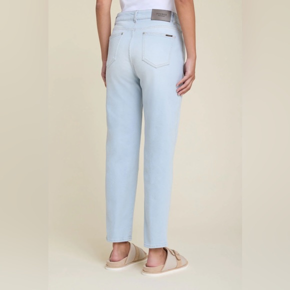 Peserico Slim jeans with maxi dart in bleach washed comfort denim sz 6 - Picture 2 of 16